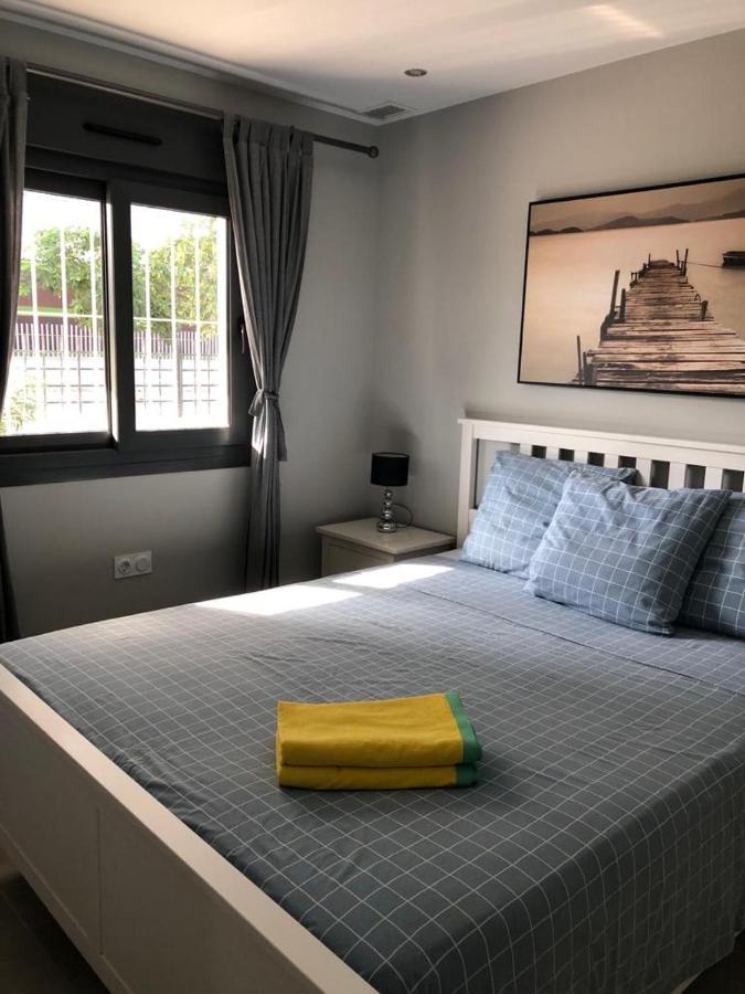 Luxury Beach Front Apartment 阿勒纳勒斯德尔索尔 外观 照片