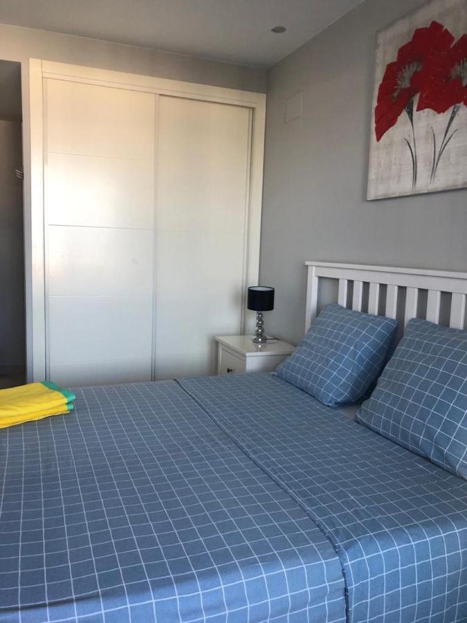 Luxury Beach Front Apartment 阿勒纳勒斯德尔索尔 外观 照片